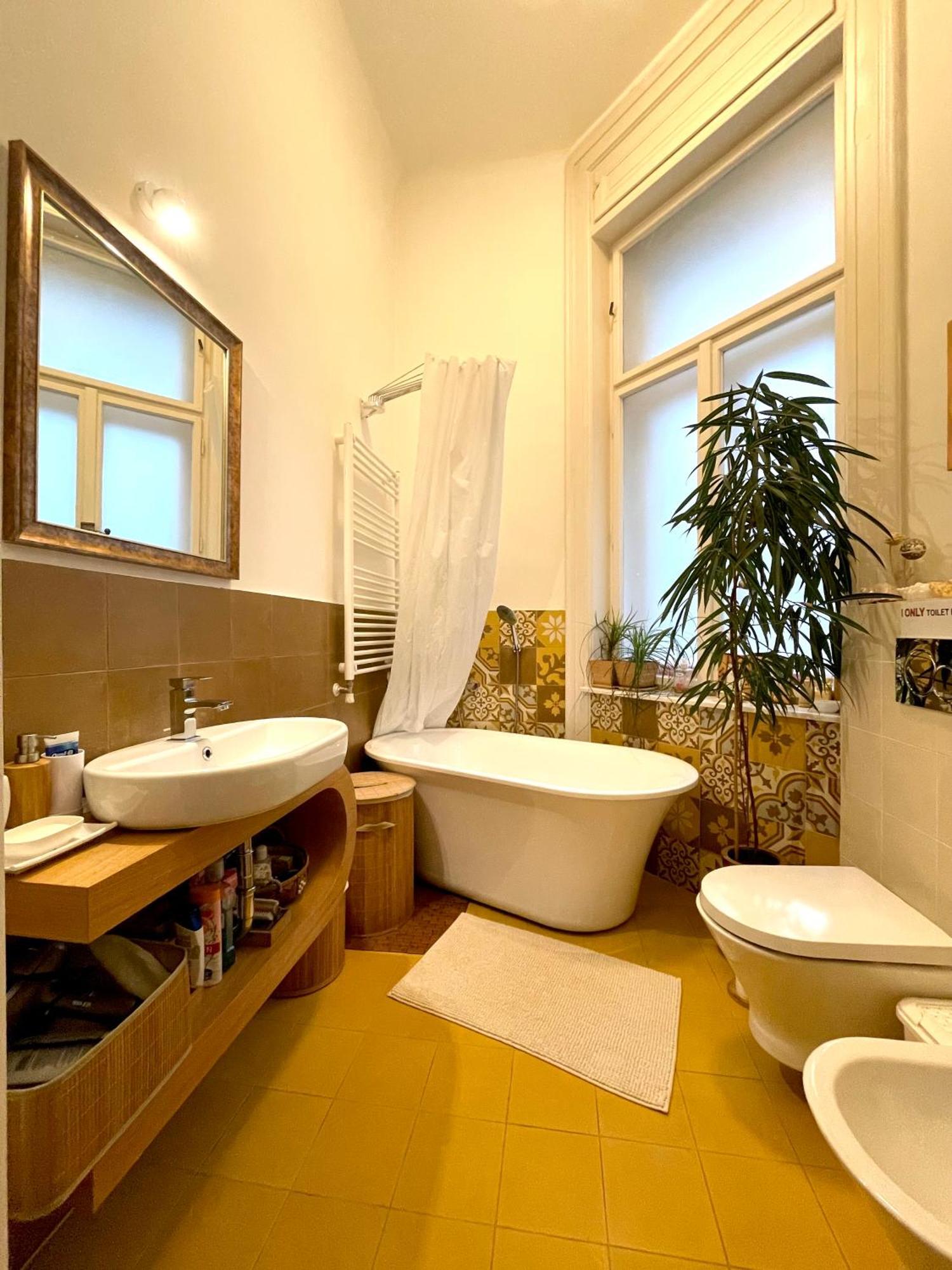 Amber Pearl 2 And 2 Bathrooms At Kalvin Square דירה בודפשט